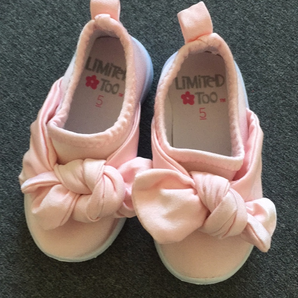 Never worn pink toddler sneakers